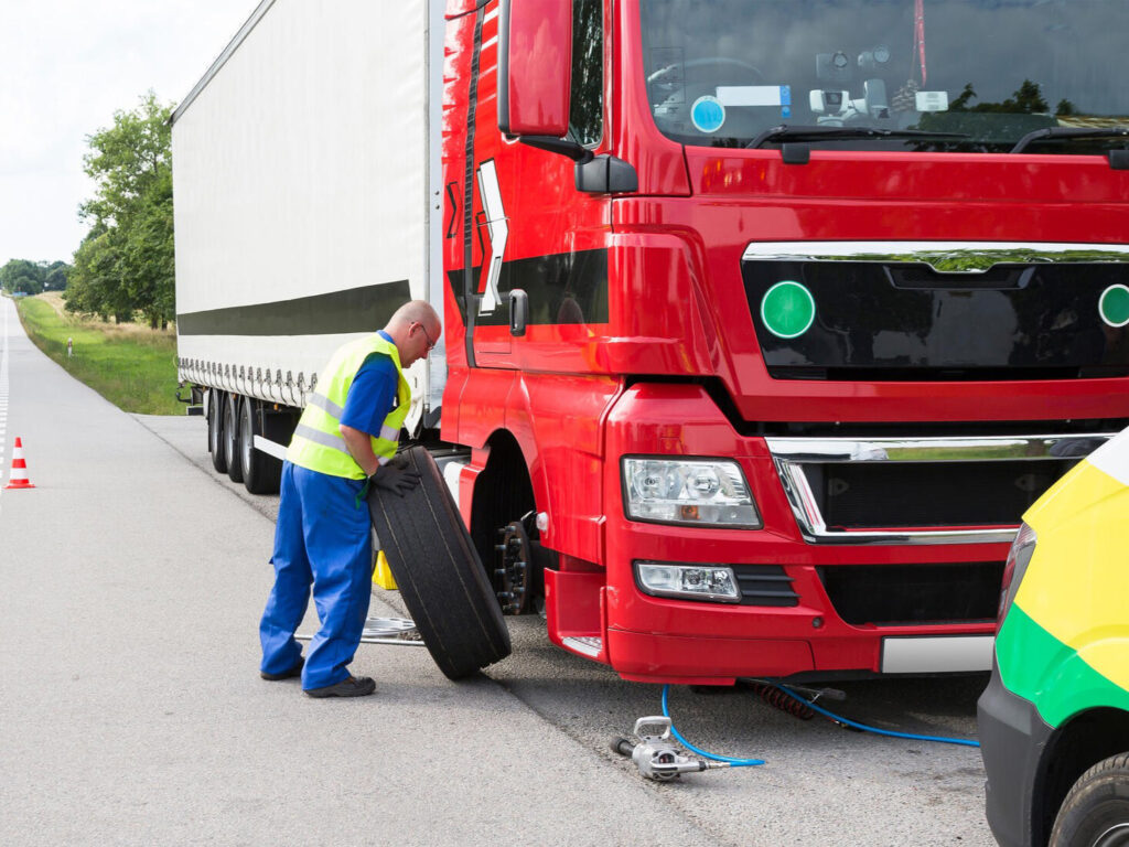 Road Side Assist On Heavy Truck