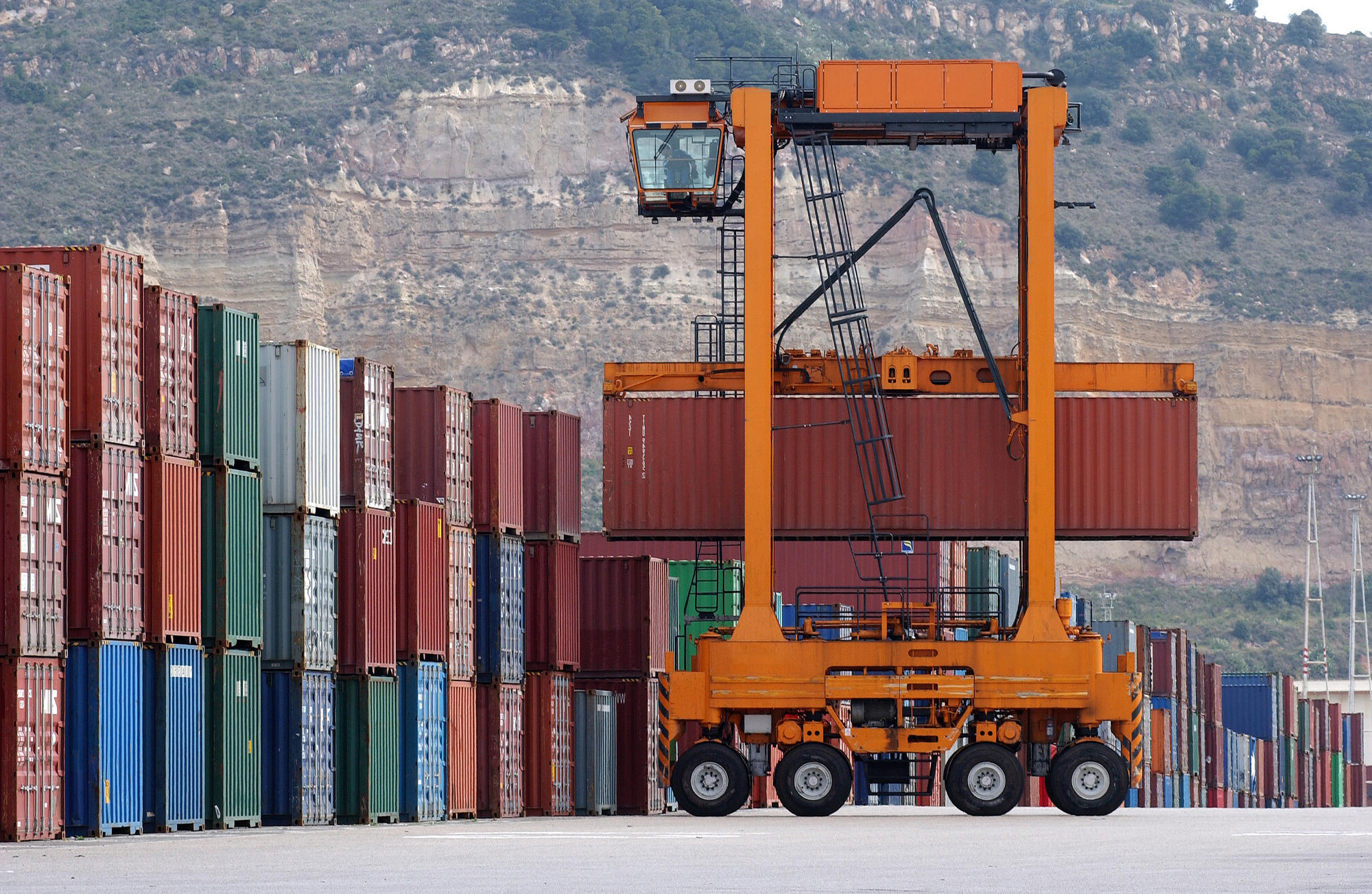 Straddle Carrier Tyres
